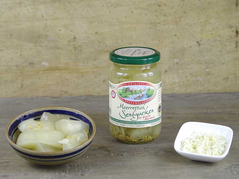 Krügermann Meerrettich Senfgurken dekoriert